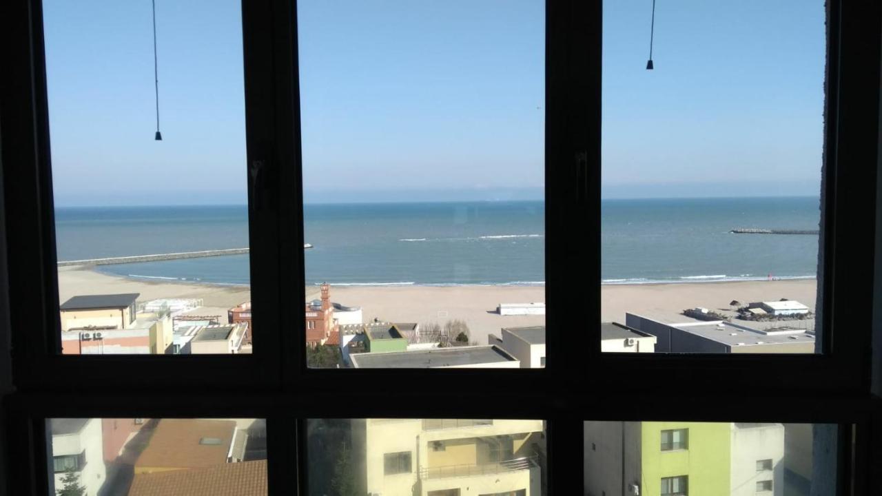 Magic Blue Sea Apartment Constanta Ngoại thất bức ảnh