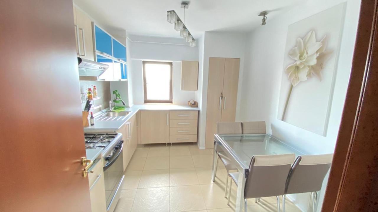 Magic Blue Sea Apartment Constanta Ngoại thất bức ảnh
